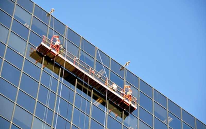 Nettoyage après travaux à Casablanca : Redonner vie à vos baies vitrées